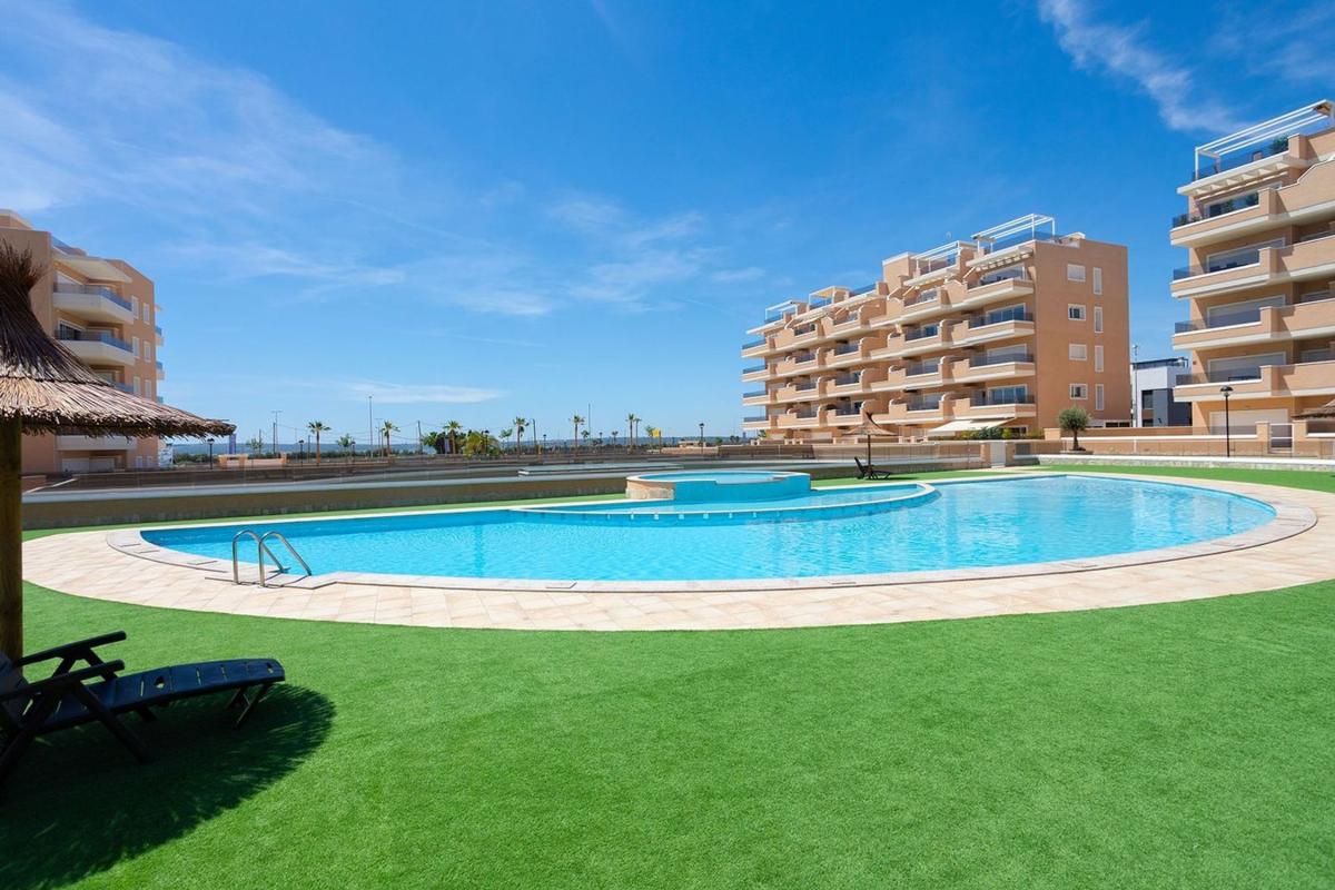 Venta de piso en Piso en Urbanizaciones, Guardamar del Segura, Guardamar del Segura
photo 2