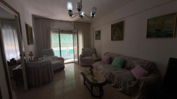 Venta de piso en Piso en Carolinas Altas, Alicante / Alacant, Alicante / Alacant
 photo 3