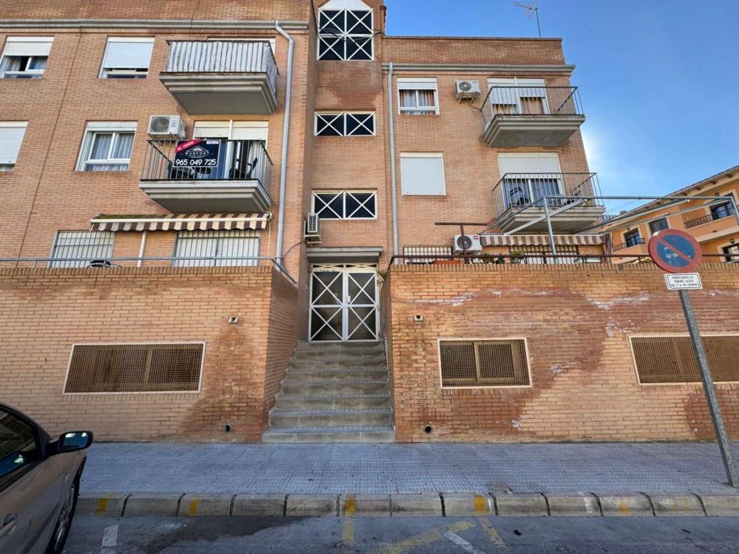 Продажа квартиры на Piso en Calle Juan XXIII, Centro, San Miguel de Salinas, Сан-Мигель-де-Салинас
 photo 4
