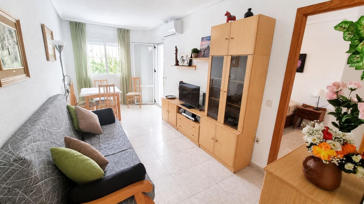 Venta de piso en Piso en Calle Torresal, El Molino, Torrevieja, Torrevieja
photo 1