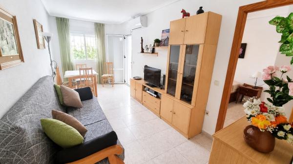 Venta de piso en Piso en Calle Torresal, El Molino, Torrevieja, Torrevieja
 photo 1