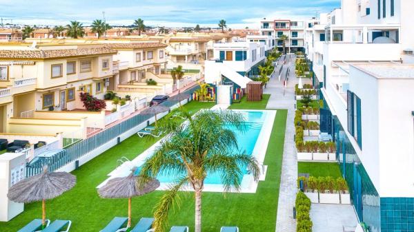 Venta de piso en Piso en Playa Flamenca, Orihuela, Orihuela
 photo 2