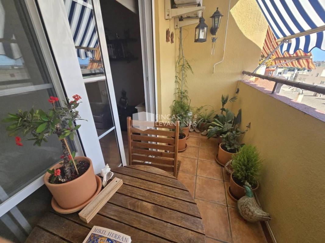 Venta de piso en Piso en Altozano, Alicante / Alacant, Alicante / Alacant
photo 1