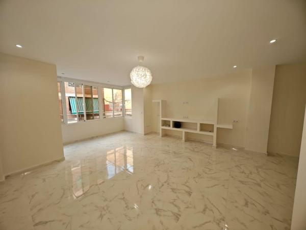 Sale of flat in Piso en Centro - Muelle Pesquero, Torrevieja, Torrevieja
 photo 4