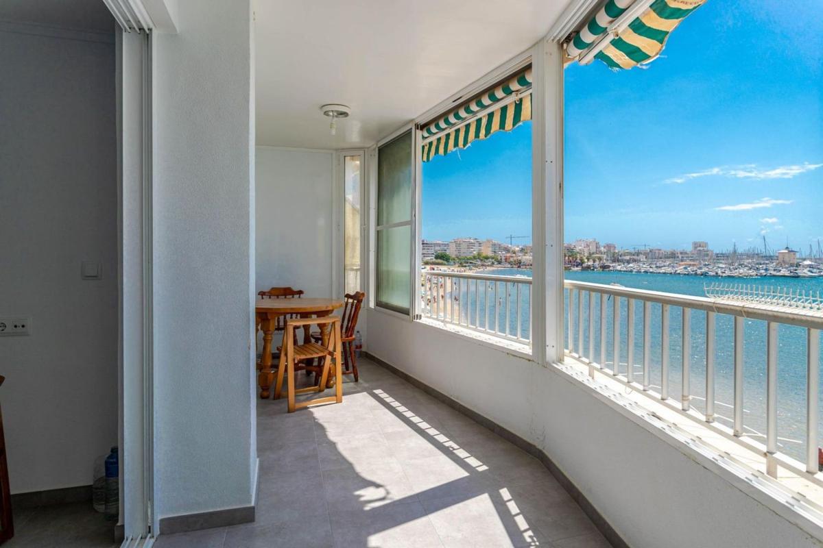 Venta de piso en Piso en El Acequión, Torrevieja, Torrevieja
photo 2