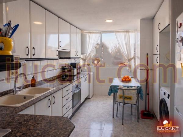 Venta de piso en Piso en Campoamor, Alicante / Alacant, Alicante / Alacant
 photo 3