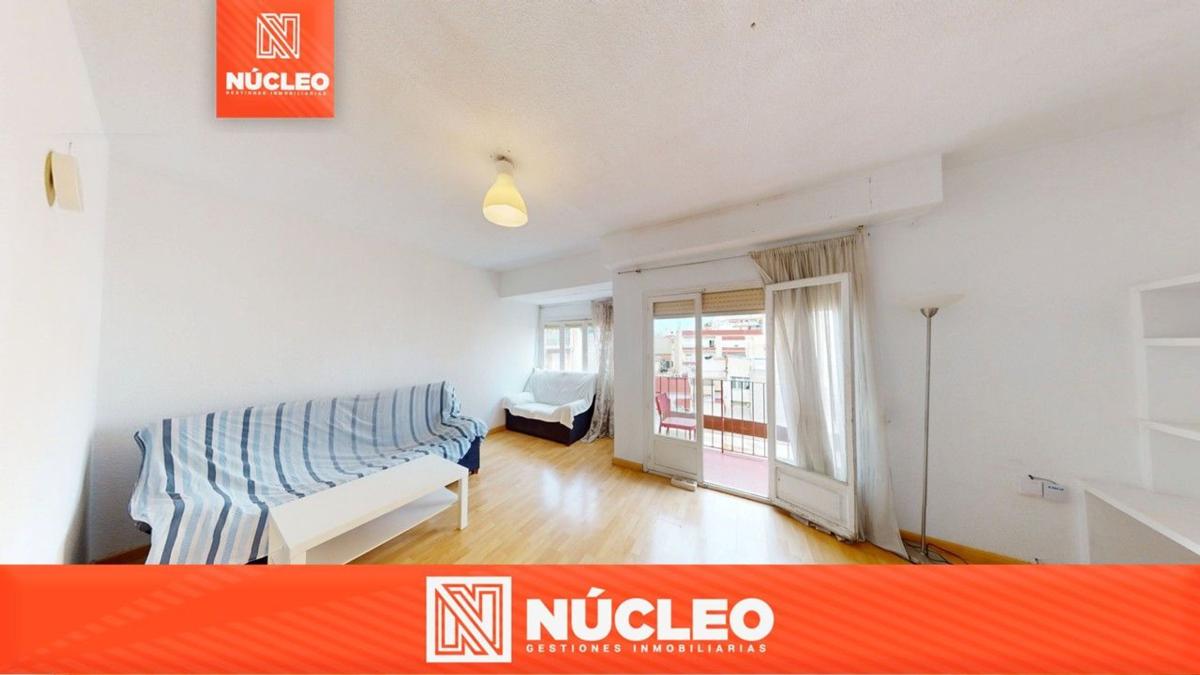 Venta de piso en Piso en Calle Maestro Caballero, Campoamor, Alicante / Alacant, Alicante / Alacant
photo 1