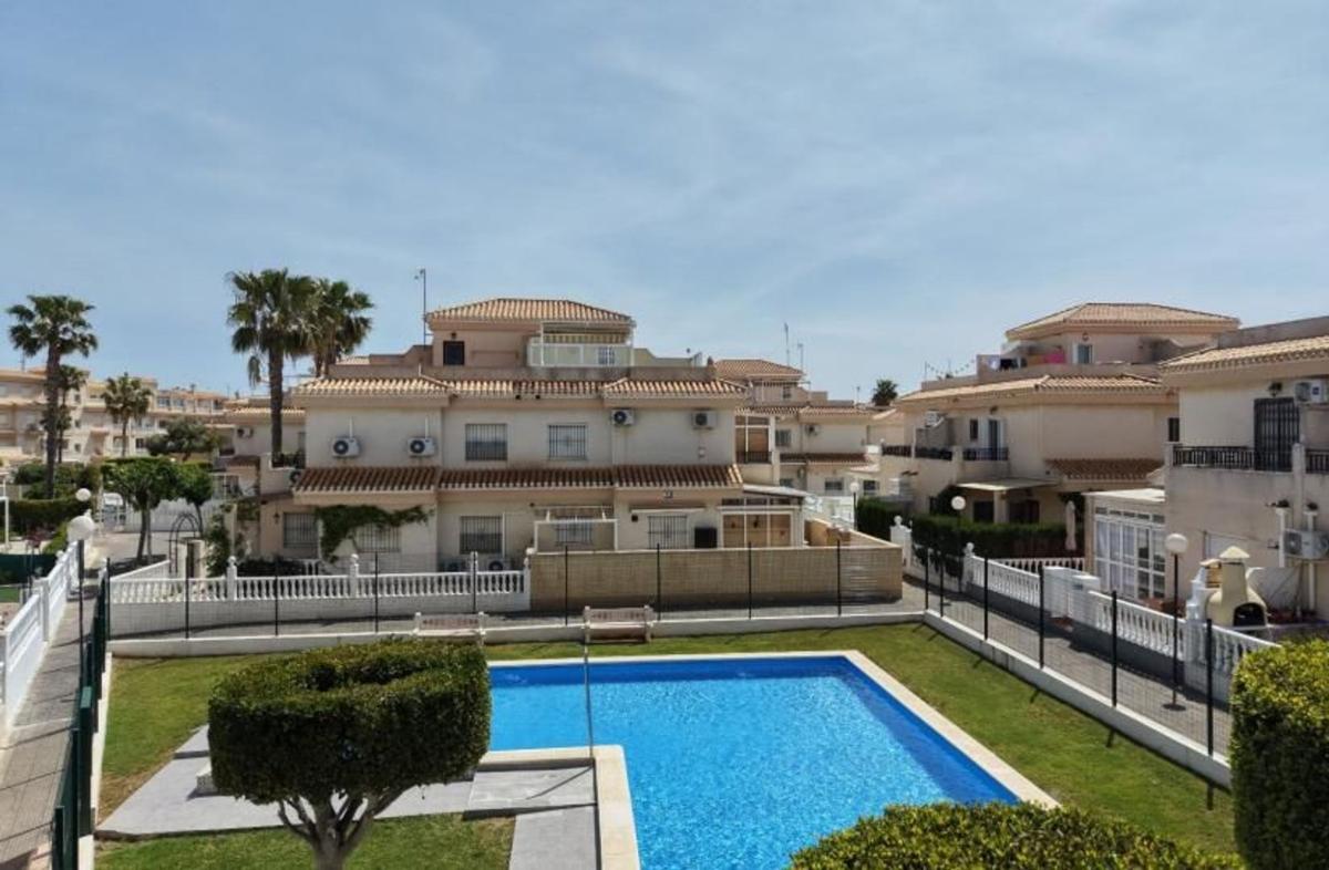 Propiedades en venta y alquiler en España photo 1