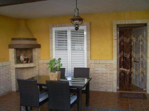 Chalet adosado en Calle Maestro Quino, Playa de los Náufragos, Torrevieja photo 2