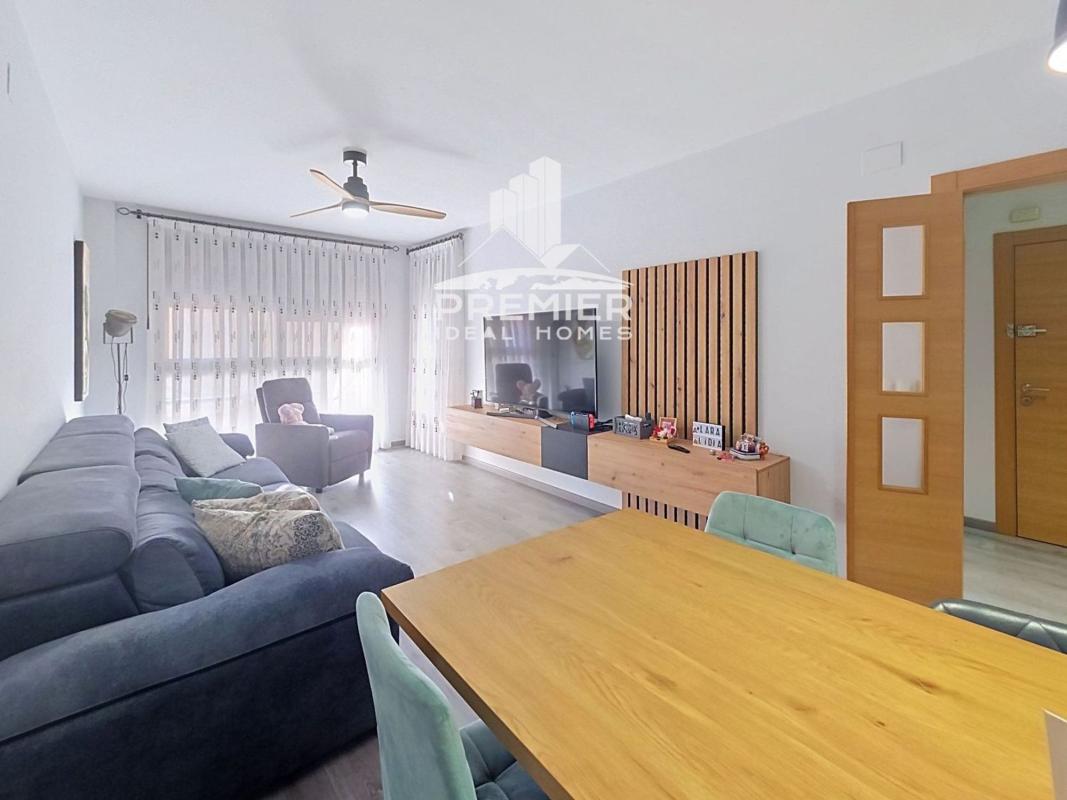 Venta de piso en Piso en Calle Elx, Petrer, Petrer
photo 3