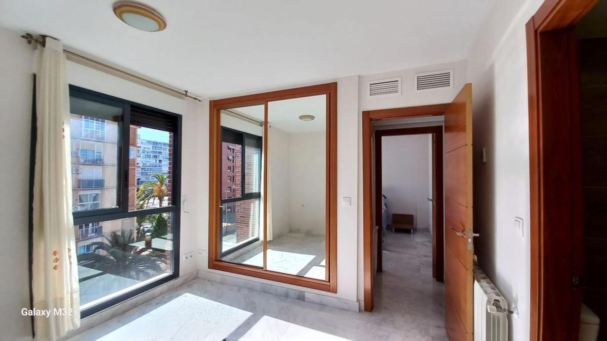 Venta de piso en Piso en Avenida de la Condomina, Cabo de las Huertas, Alicante / Alacant, Alicante / Alacant
photo 2