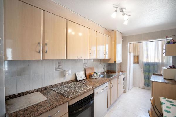 Venta de piso en Piso en Calle Vega Baja del Segura, Playa de los Náufragos, Torrevieja, Torrevieja
 photo 4