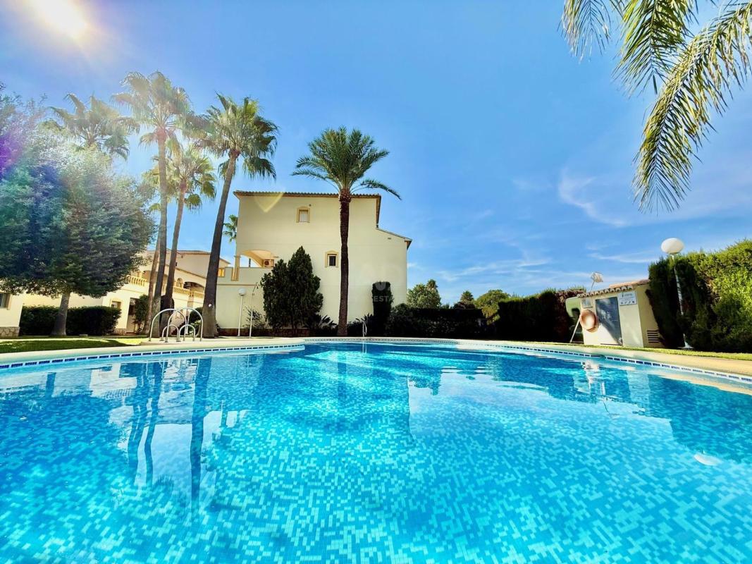 Venta de chalet independiente en Casa o chalet en Les Bovetes-La Felicidad, Denia, Denia
photo 1