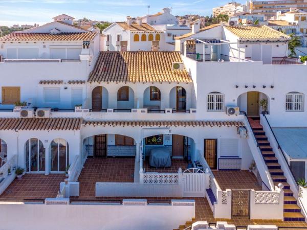 Chalet adosado en Calle Atenea s/n, Torreblanca, Torrevieja thumbnail 1