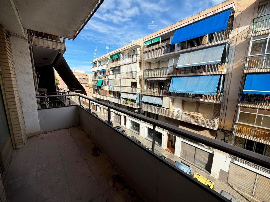 Venta de piso en Piso en Calle Conrado del Campo, Sector V-El Canal, Elche / Elx, Elche / Elx
photo 5