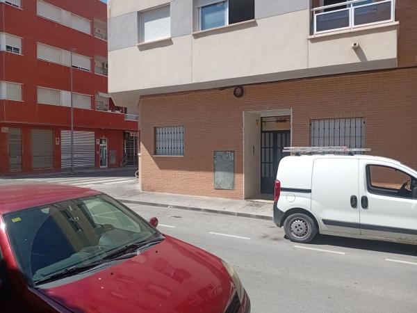 Продажа квартиры на Piso en Calle Doctor Fleming, 7, Almoradí, Алморади
 photo