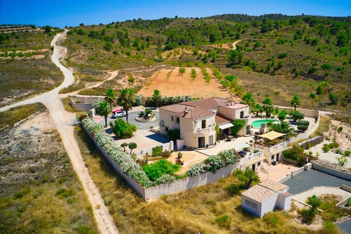 Properties for sale and rent in Spain photo 3