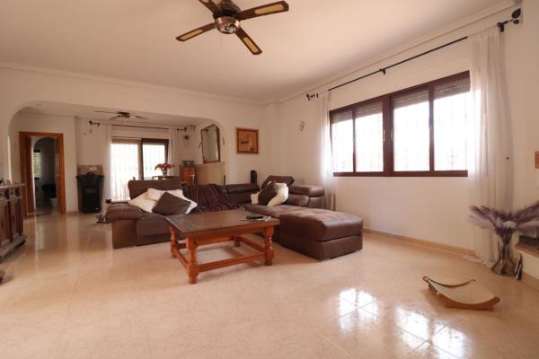 Chalet independiente en venta en Casa o chalet en Daya Vieja, Daya Vieja
photo 1