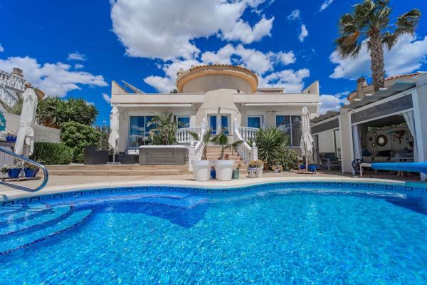 Chalet independiente en venta en Casa o chalet en Orihuela Ciudad, Orihuela, Orihuela
thumbnail 1