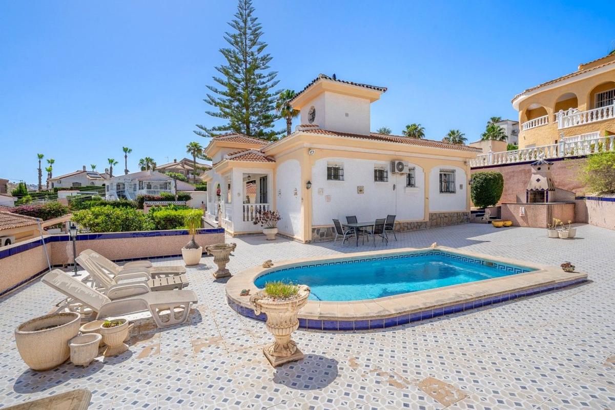 Properties for sale and rent in Spain photo 1