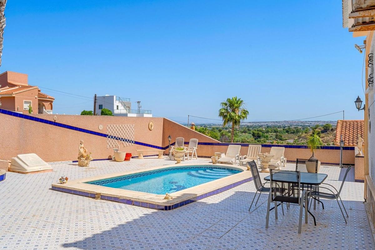 Properties for sale and rent in Spain photo 2