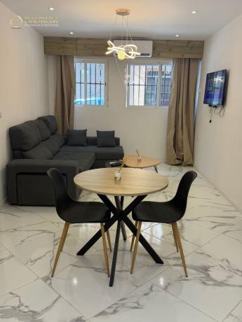 Venta de piso en Piso en Calle Cánovas del Castillo, Carolinas Altas, Alicante / Alacant, Alicante / Alacant
photo 1