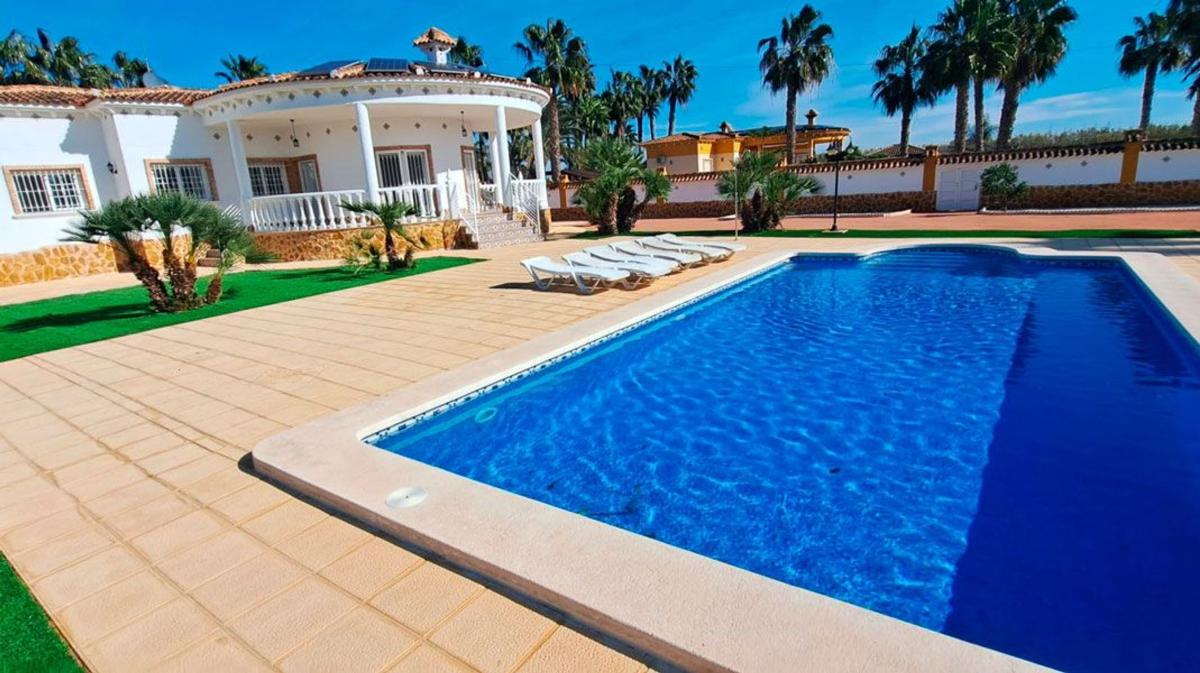 Properties for sale and rent in Spain photo 5