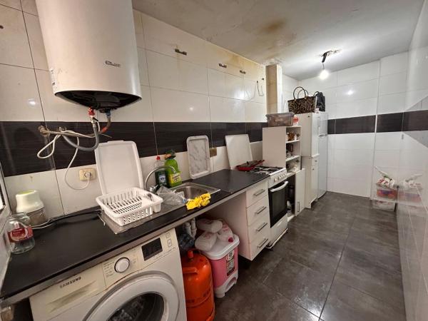 Venta de piso en Piso en Calle Jaime Segarra, Carolinas Bajas, Alicante / Alacant, Alicante / Alacant
thumbnail 1