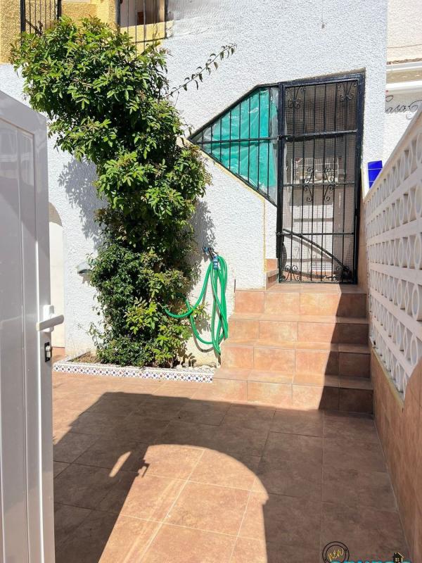 Properties for sale and rent in Spain photo 3