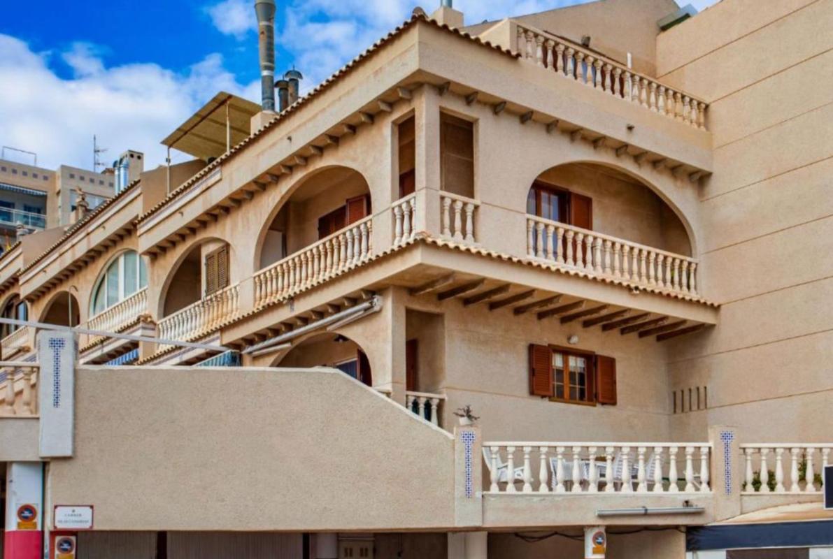 Propiedades en venta y alquiler en España photo 1