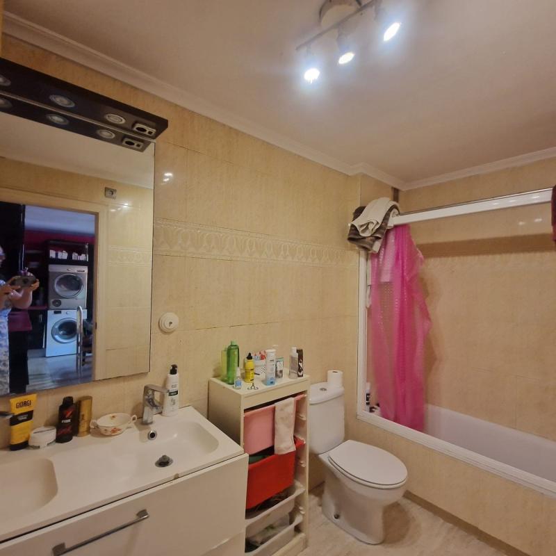 Venta de piso en Piso en Avenida Tellerola, Platja Vila Joiosa, La Villajoyosa / Vila Joiosa, La Villajoyosa / Vila Joiosa
photo 4