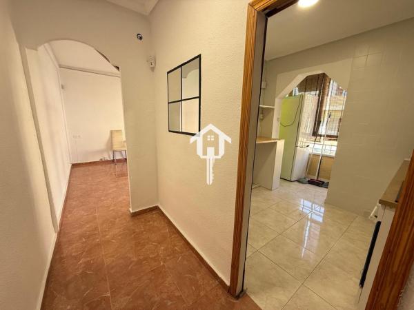 Duplex en venta en Dúplex en Calle Huelva, Virgen del Remedio - Parque lo Morant, Alicante / Alacant, Alicante / Alacant thumbnail 2