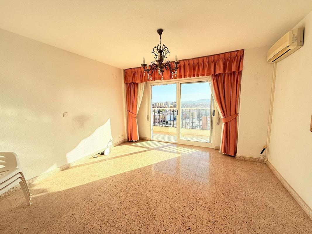Venta de piso en Piso en Glorieta Poeta Vicente Mójica, Santo Domingo, Alicante / Alacant, Alicante / Alacant
 photo 2