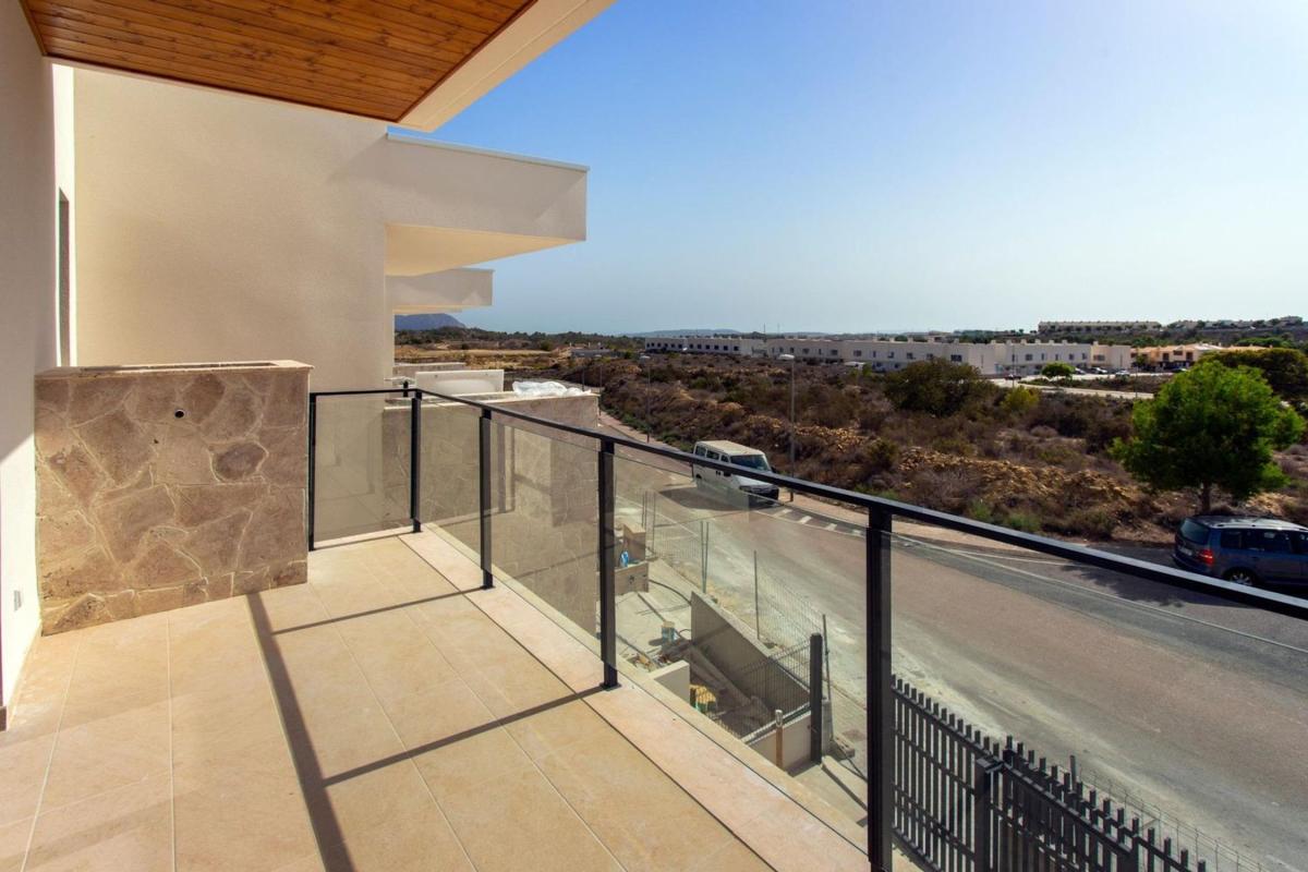 Properties for sale and rent in Spain photo 3