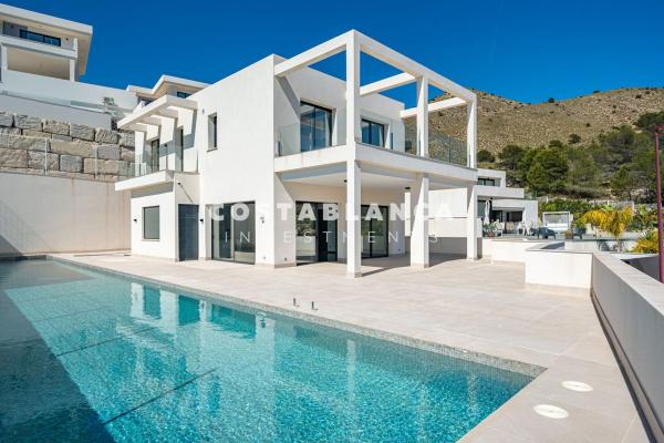 Chalet independiente en venta en Casa o chalet en Calle Rey Luis I, Golf Bahía, Finestrat, Finestrat
photo 1