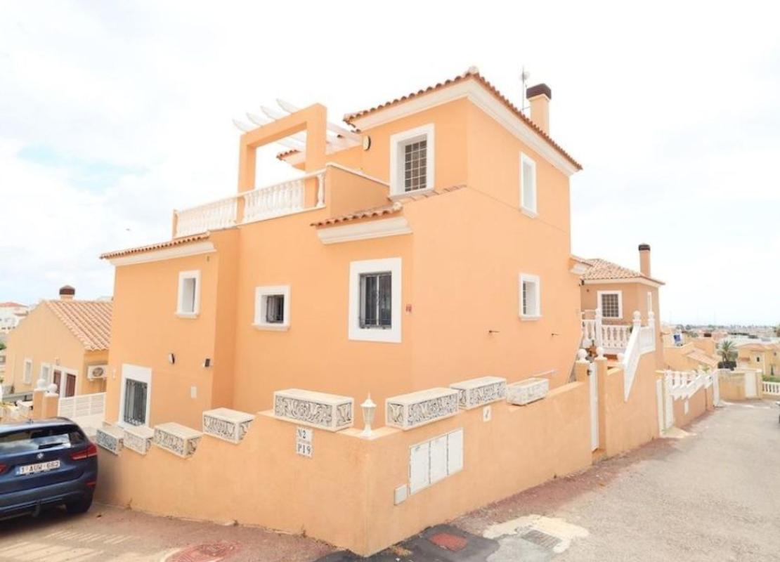Properties for sale and rent in Spain photo 2