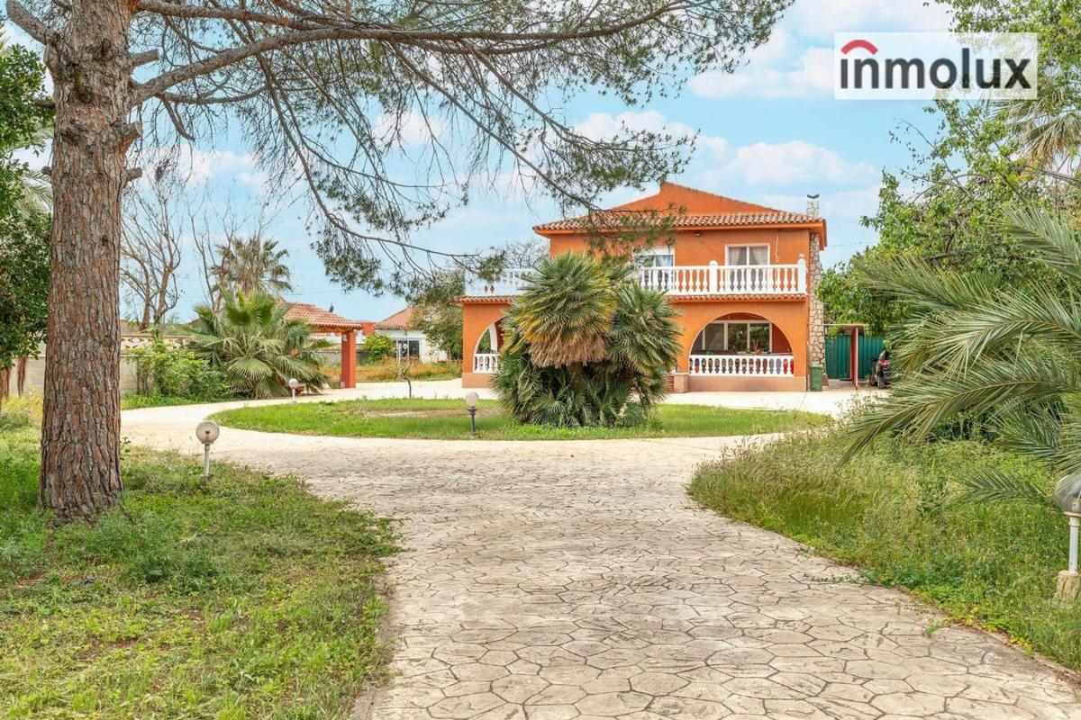 Propiedades en venta y alquiler en España photo 1