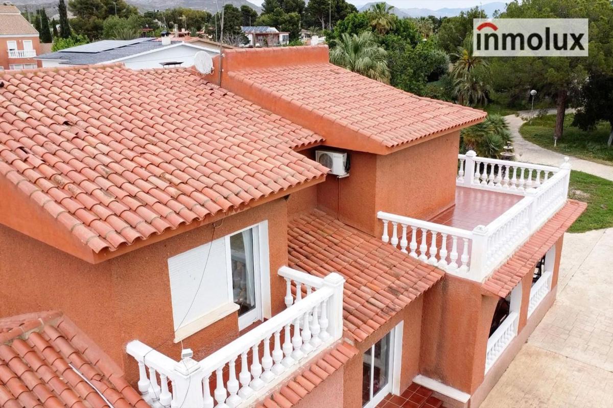 Propiedades en venta y alquiler en España photo 4