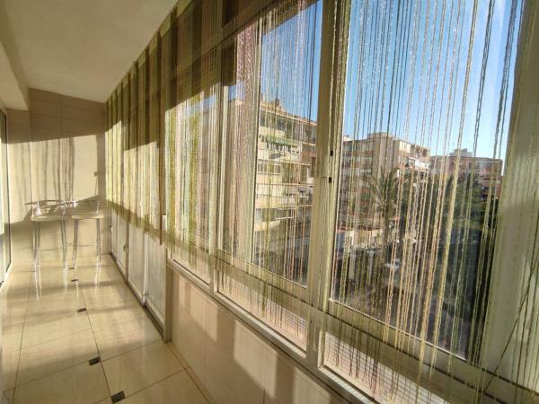 Venta de piso en Piso en Calle Maestro Luis Torregrosa, Plà del Bon Repòs-La Goteta, Alicante / Alacant, Alicante / Alacant
thumbnail 2