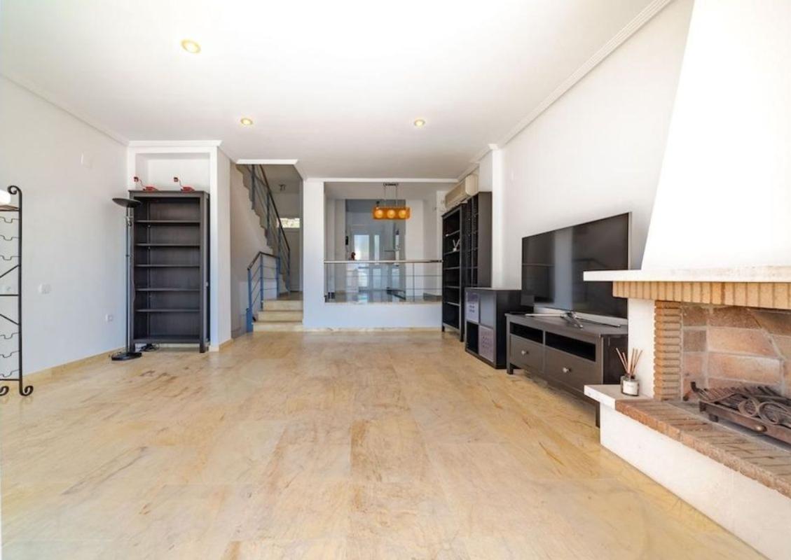 Properties for sale and rent in Spain photo 5