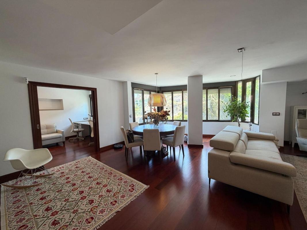 Venta de piso en Piso en Calle Teniente Daoiz, 2, Casco Histórico-Santa Cruz, Alicante / Alacant, Alicante / Alacant
 photo 3