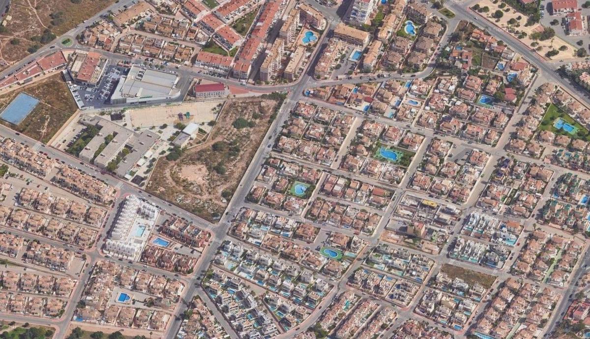 Venta de piso en Piso en Calle Gabriela Mistral, Zona los Frutales, Torrevieja, Torrevieja
 photo 3