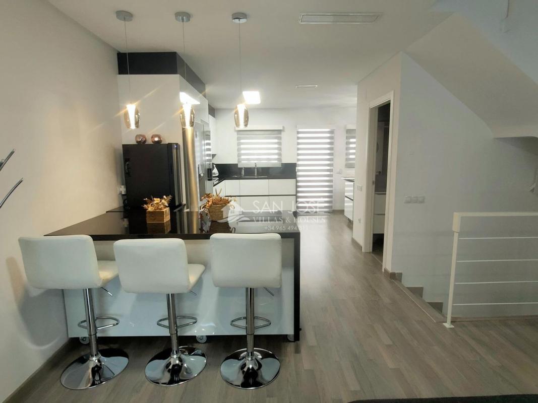Properties for sale and rent in Spain photo 4