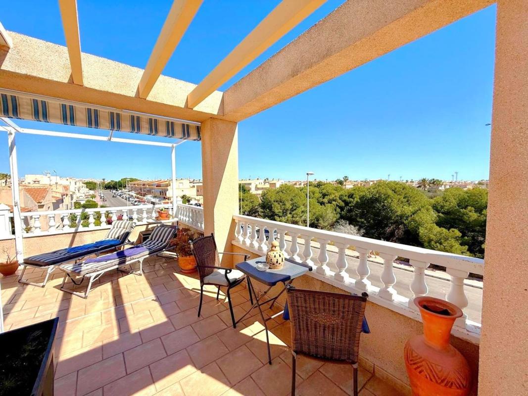 Venta de piso en Piso en Calle Niágara, Playa Flamenca, Orihuela, Orihuela
photo 2