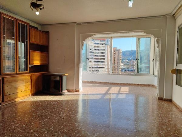 Venta de piso en Piso en Zona Rincón Bajo, Benidorm, Benidorm
 photo 1