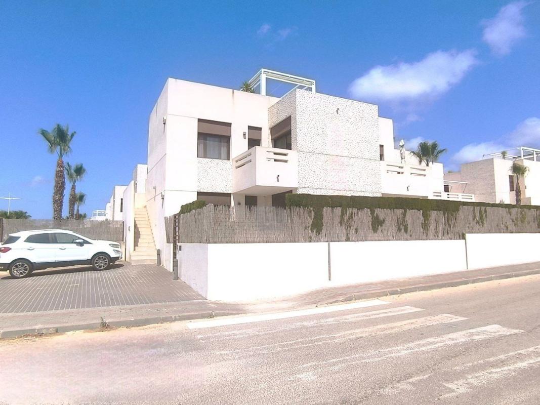Venta de piso en Piso en Calle Cox, Algorfa, Algorfa
photo 1