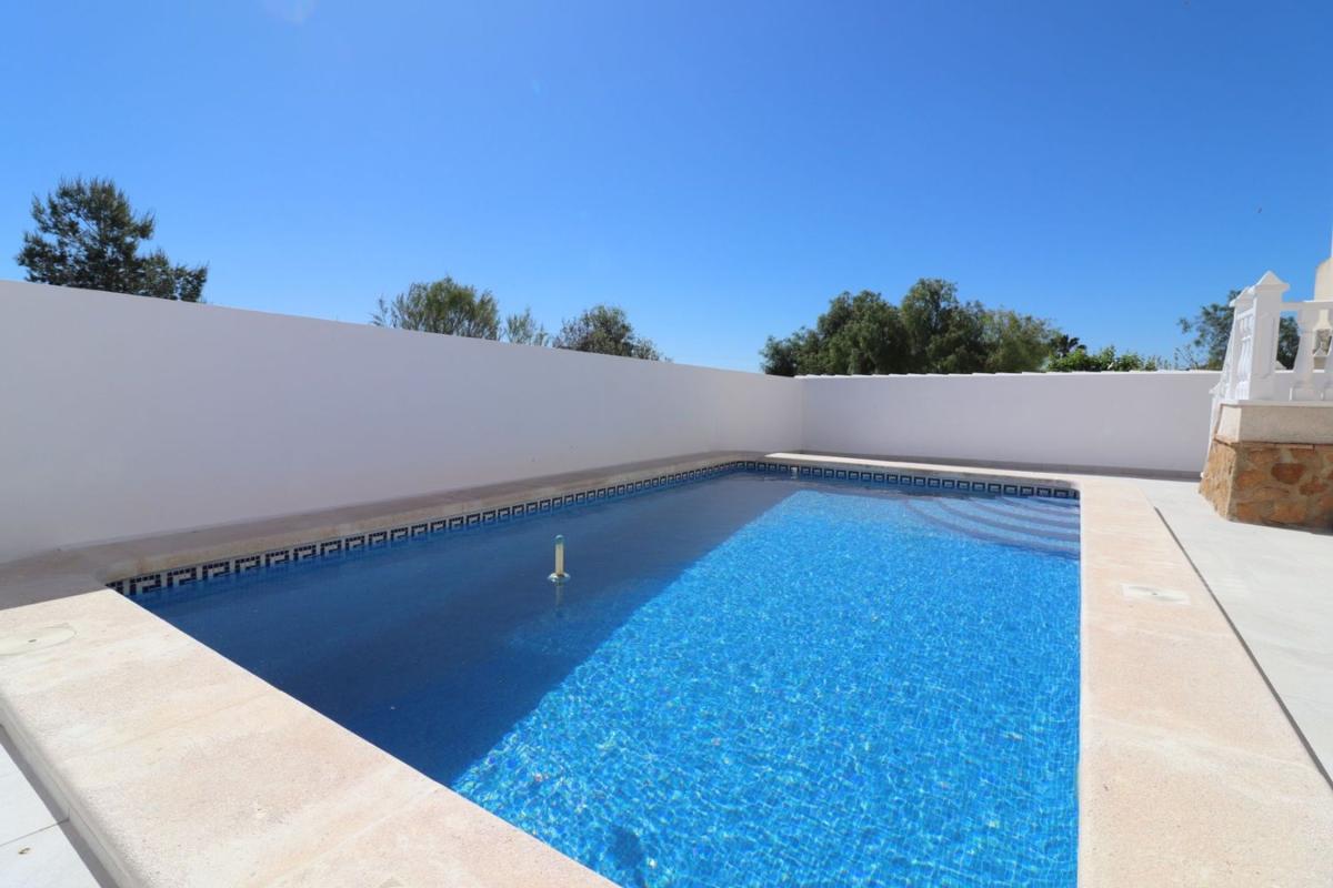 Properties for sale and rent in Spain photo 2