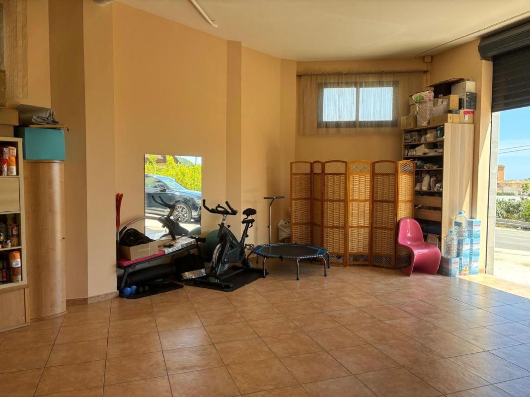 Propiedades en venta y alquiler en España photo 3