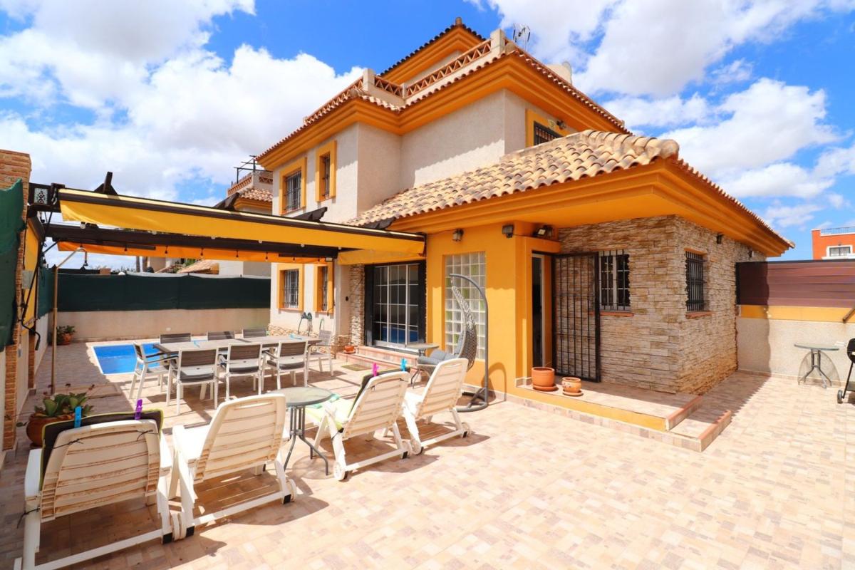 Propiedades en venta y alquiler en España photo 1