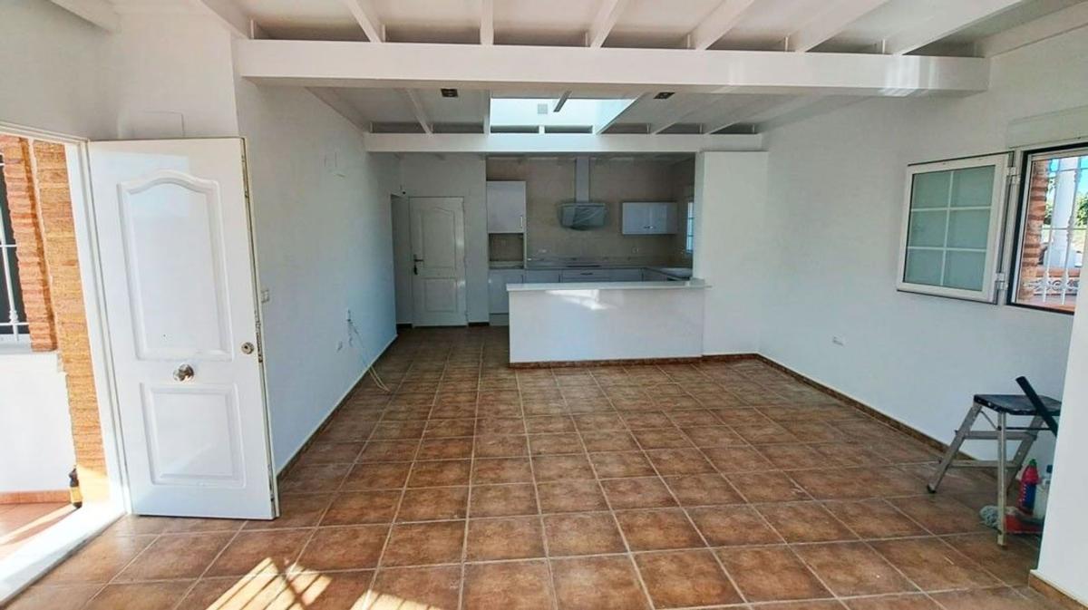 Properties for sale and rent in Spain photo 5